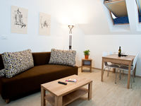 Apartment_1_living_room_1-spotlisting