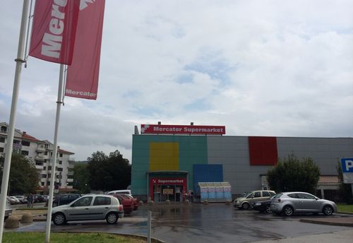 Mercator_supermarket_lucija-1398075621-box