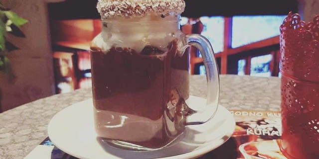 Img_20171215_232624_771-spotdescription